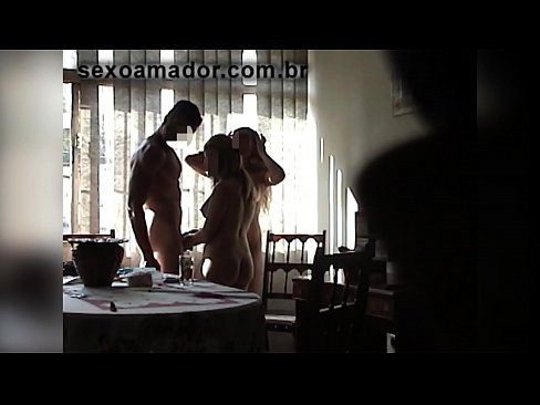 ❤️ Секс приятели канят гигантски мъж и тройка с него ❤️ Ебане видео в bg.massagecenter-yalta.ru ❌️